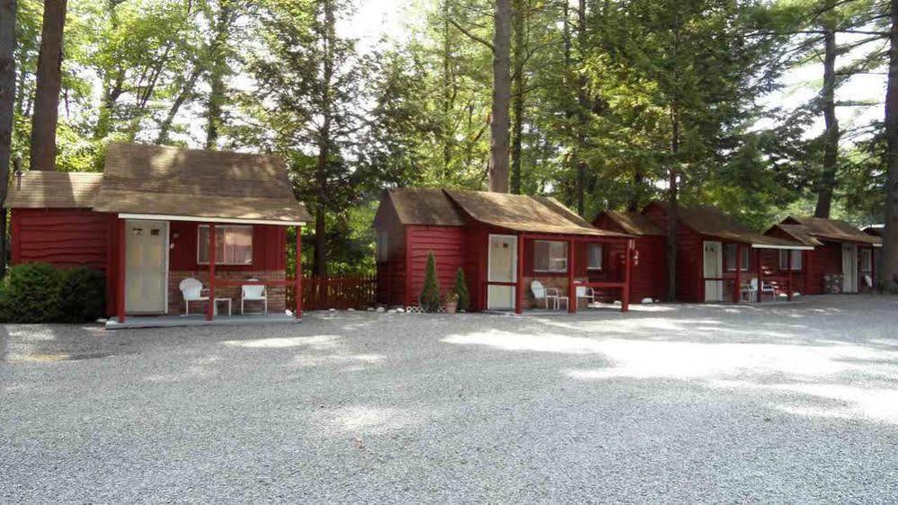 Do Rest Court Hotel Lake George Exterior foto